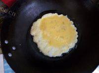 很有食欲的韭菜木耳炒鸡蛋做法图解4)