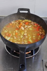 美味的咖喱鸡肉饭做法图解9)