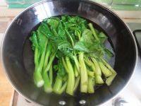 好味的蚝油菜心做法图解2)