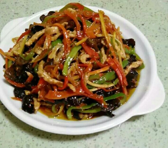 色香味浓的鱼香肉丝