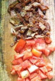 美味的番茄鲮鱼烧土豆做法图解1)