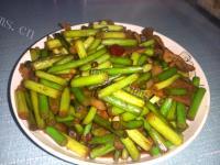 家常菜蒜苔炒肉