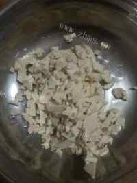 美味的芝香豆腐香菜萝卜丝饼做法图解1)