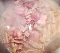 家常菜竹笋烧肉