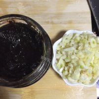 油而不腻的橄榄菜炒豆角的做法图解二
