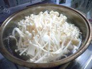 DIY金针菇拌黄瓜做法图解2)