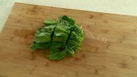 家常菜菠菜炒鸡蛋做法图解1)