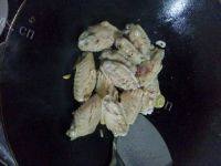 好吃的炒鸡翅做法图解4)