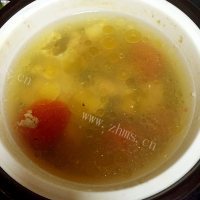 鲜美的鱼胶猪骨汤做法图解5)