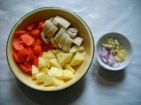 美味的辣白菜杂蔬素锅的做法图解三