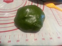 自制抹茶蛋黄酥做法图解2)