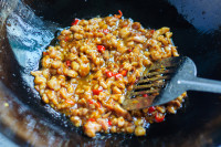 鲜美的香菇鸡肉酱做法图解8)