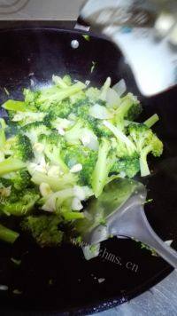 家常菜蒜蓉西兰花