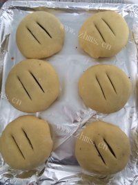 色泽鲜亮的红豆酥饼做法图解8)