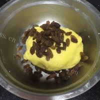 诱人的葡萄奶酥做法图解5)
