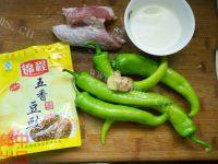 让人怀念的辣椒炒肉做法图解1)