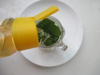美味的百香果柠檬薏米水做法图解8)