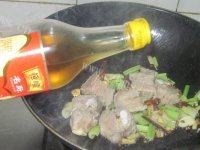 「DIY美食」萝卜排骨汤做法图解5)