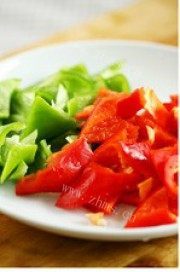 美味的酱焖鸡块做法图解2)