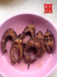 秘制熏鱼做法图解12)