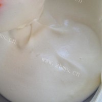 自制戚风蛋糕做法图解14)