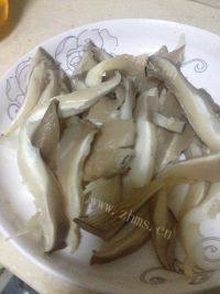 「首发」蘑菇炒肉做法图解1)