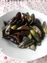 家常菜蒜蓉茄子