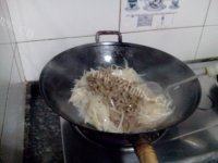 土豆丝炒肉丝做法图解6)