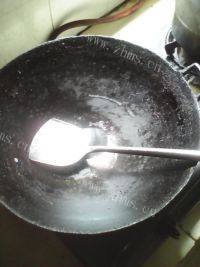 家常菜苦瓜炒肉做法图解1)