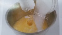 美味的黑巧克力蛋糕体做法图解2)