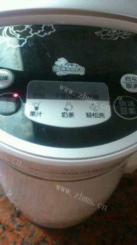 美味早餐燕麦豆浆做法图解4)