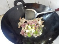 色香味俱全的四季豆烧肉做法图解7)