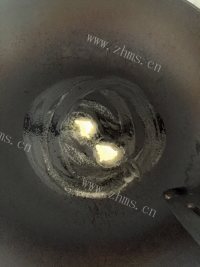 美味健康的吐司镶蛋做法图解2)