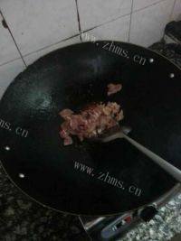 家常菜猪肉炖粉条做法图解3)