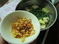 菠菜丸子汤自制做法图解10)