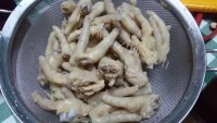 色香味俱全的泡椒凤爪做法图解3)