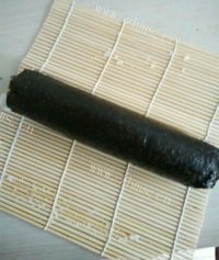 火腿鸡蛋寿司做法图解4)