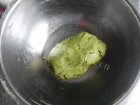 食欲满满的抹茶蔓越莓饼干做法图解10)