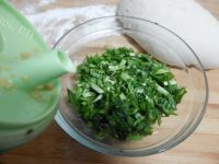 味美的韭香手抓饼做法图解3)