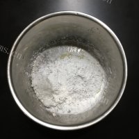 脆皮炸鲜奶做法图解2)