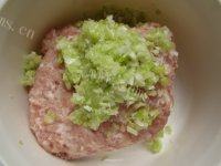 鲜的鲜肉馄饨做法图解2)
