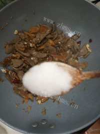 清淡的泡椒猪肝做法图解5)