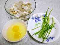 美味的蘑菇鸡蛋汤做法图解1)