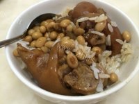 美味的黄豆炖猪蹄做法图解12)