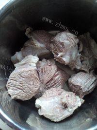 美味的酱牛肉做法图解3)