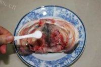 营养健康的剁椒蒸鱼头做法图解3)