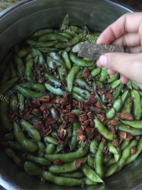 五香水煮毛豆做法图解6)