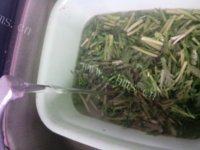 四溢的蒜蓉茼蒿做法图解2)
