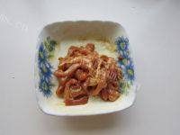 好吃不腻的萝卜干炒肉做法图解4)