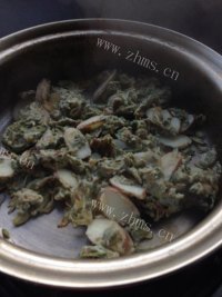 美味的槐花山药蛋做法图解10)